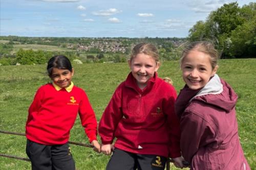 Year 1 and Year 2 explore The Box Moor Trust